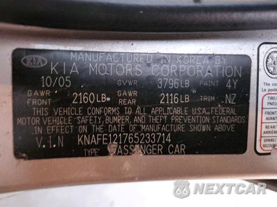Zdjęcie 12 z 12 samochodu: 2006 KIA SPECTRA EX VIN:KNAFE121765233714 - miniatura
