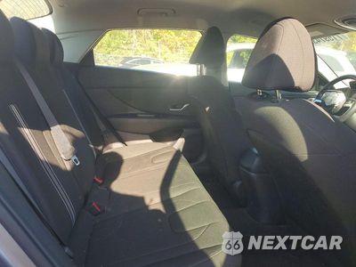 Zdjęcie 10 z 12 samochodu: 2023 HYUNDAI ELANTRA SEL VIN:KMHLS4AG8PU519595 - miniatura