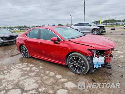 Czwarte zdjęcie samochodu z boku: 2020 TOYOTA CAMRY SE VIN:4T1G11AKXLU368678 - miniatura