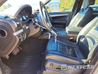 Zdjęcie 7 z 13 samochodu: 2009 PORSCHE CAYENNE VIN:WP1AA29P09LA13306 - miniatura