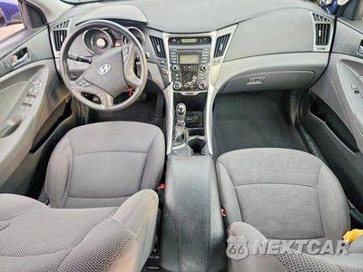 Zdjęcie 8 z 13 samochodu: 2013 HYUNDAI SONATA GLS VIN:5NPEB4AC9DH765829 - miniatura