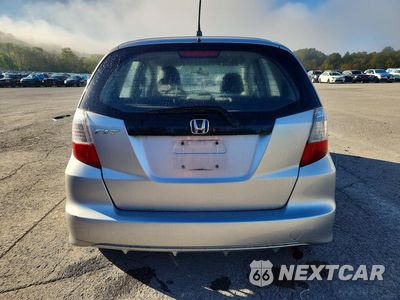 Zdjęcie 6 z 12 samochodu: 2013 HONDA FIT VIN:JHMGE8H30DC081906 - miniatura