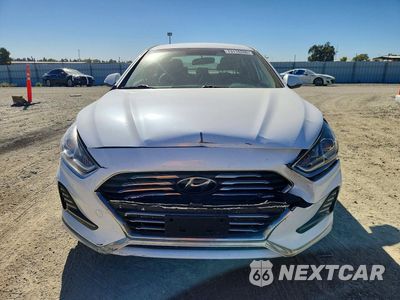 Piąte zdjęcie samochodu w środku: 2019 HYUNDAI SONATA HYBRID SE VIN:KMHE24L35KA088713 - miniatura