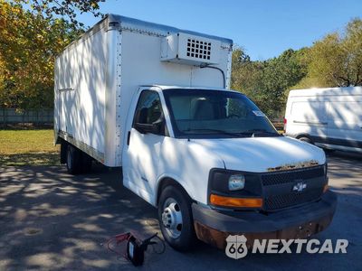 Czwarte zdjęcie samochodu z boku: 2017 CHEVROLET EXPRESS REFRIGERATED BOX TRUCK VIN:1HA6GVCG6HN007637 - miniatura