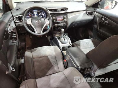 Zdjęcie 8 z 14 samochodu: 2016 NISSAN ROGUE S VIN:KNMAT2MV9GP641288 - miniatura