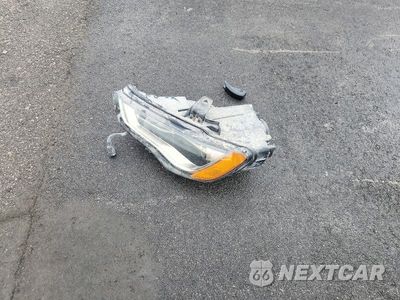 Zdjęcie 12 z 13 samochodu: 2017 AUDI S3 PRESTIGE VIN:WAUF1GFF0H1012034 - miniatura