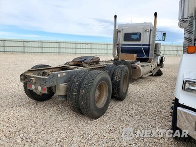 Trzecie zdjęcie samochodu z tyłu: 2021 KENWORTH T800 SEMI TRUCK VIN:3WKDD49X6MF465985 - miniatura