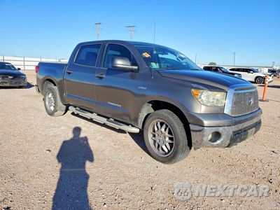 Czwarte zdjęcie samochodu z boku: 2011 TOYOTA TUNDRA CREWMAX SR5 VIN:5TFEM5F18BX023740 - miniatura