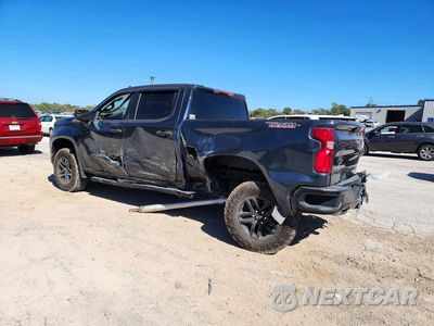 Drugie zdjęcie samochodu z przodu: 2021 CHEVROLET SILVERADO K1500 TRAIL BOSS CUSTOM VIN:1GCPYCEF3MZ400772 - miniatura
