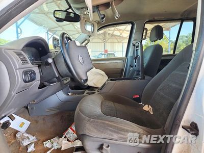 Zdjęcie 7 z 12 samochodu: 2003 FORD EXPLORER XLT VIN:1FMZU73K43UB28333 - miniatura