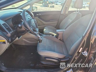 Zdjęcie 7 z 12 samochodu: 2016 KIA FORTE LX VIN:KNAFK4A68G5438080 - miniatura