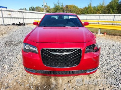 Piąte zdjęcie samochodu w środku: 2016 CHRYSLER 300 S VIN:2C3CCAGG3GH182736 - miniatura