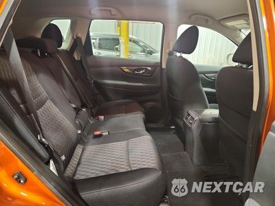 Zdjęcie 10 z 13 samochodu: 2018 NISSAN ROGUE SV VIN:5N1AT2MV6JC764945 - miniatura