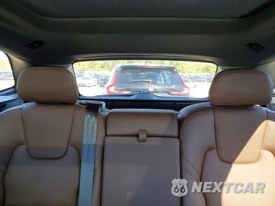 Zdjęcie 10 z 14 samochodu: 2023 VOLVO XC60 PLUS VIN:YV4L12RN2P1244447 - miniatura