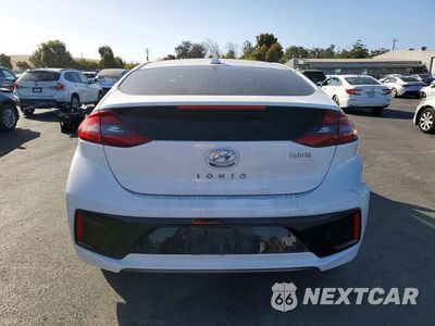 Zdjęcie 6 z 12 samochodu: 2017 HYUNDAI IONIQ LIMITED VIN:KMHC85LC5HU051745 - miniatura