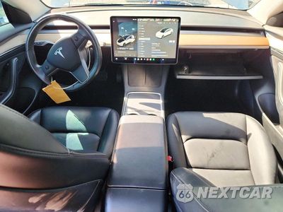 Zdjęcie 8 z 12 samochodu: 2022 TESLA MDL 3 VIN:5YJ3E1EB1NF205558 - miniatura