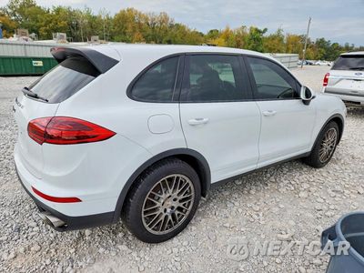 Trzecie zdjęcie samochodu z tyłu: 2016 PORSCHE CAYENNE S VIN:WP1AB2A25GLA94409 - miniatura