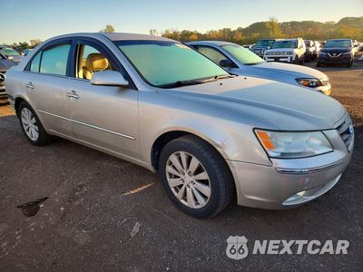Czwarte zdjęcie samochodu z boku: 2010 HYUNDAI SONATA LIMITED VIN:5NPEU4AC5AH622043 - miniatura
