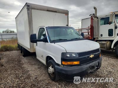Czwarte zdjęcie samochodu z boku: 2020 CHEVROLET EXPRESS BOX TRUCK VIN:1HA6GUCG1LN010710 - miniatura