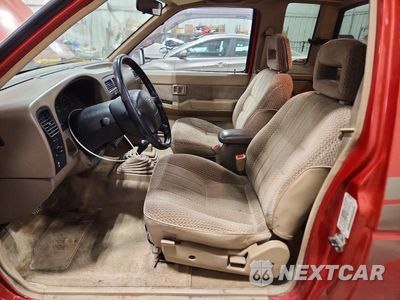 Zdjęcie 7 z 12 samochodu: 1997 NISSAN TRUCK XE VIN:1N6SD16Y2VC342519 - miniatura