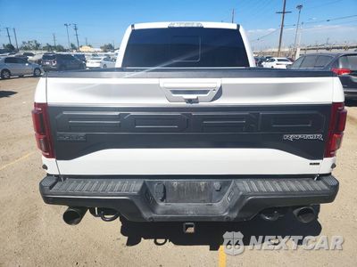 Zdjęcie 6 z 12 samochodu: 2018 FORD F150 RAPTOR VIN:1FTFW1RG3JFD65320 - miniatura