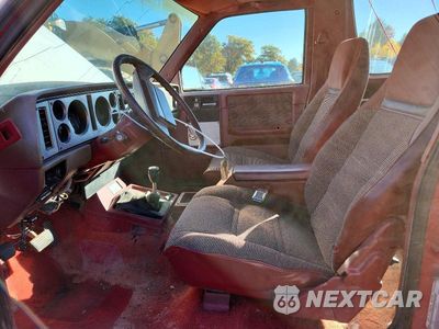 Zdjęcie 7 z 13 samochodu: 1984 CHEVROLET BLAZER S10 VIN:1G8CT18B1E0144125 - miniatura