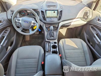 Zdjęcie 8 z 13 samochodu: 2016 FORD ESCAPE SE VIN:1FMCU9G97GUB82773 - miniatura