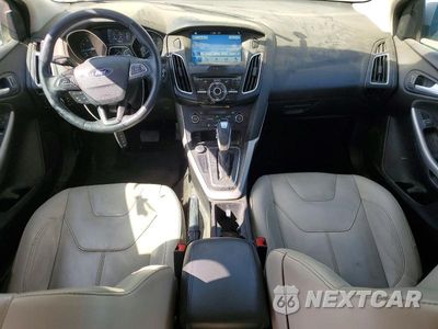 Zdjęcie 8 z 12 samochodu: 2017 FORD FOCUS TITANIUM VIN:1FADP3J22HL260740 - miniatura