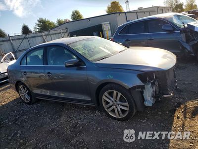 Czwarte zdjęcie samochodu z boku: 2017 VOLKSWAGEN JETTA SEL VIN:3VWL17AJ3HM331476 - miniatura