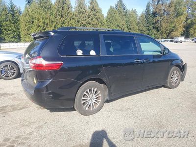 Trzecie zdjęcie samochodu z tyłu: 2018 TOYOTA SIENNA XLE 8-PASSENGER VIN:5TDYZ3DC0JS918568 - miniatura