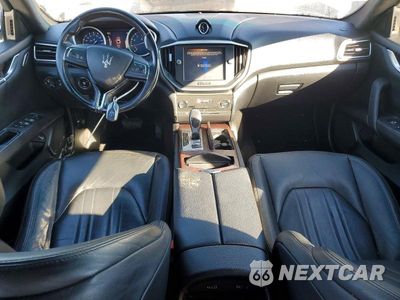 Zdjęcie 8 z 12 samochodu: 2014 MASERATI GHIBLI S VIN:ZAM57RTA4E1087859 - miniatura