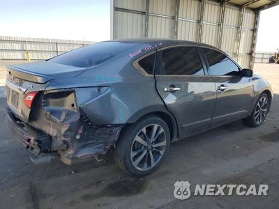 Trzecie zdjęcie samochodu z tyłu: 2016 NISSAN ALTIMA 2.5 SR VIN:1N4AL3AP2GC273383 - miniatura