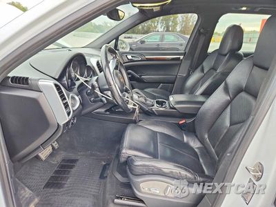 Zdjęcie 7 z 13 samochodu: 2016 PORSCHE CAYENNE S VIN:WP1AB2A25GLA94409 - miniatura
