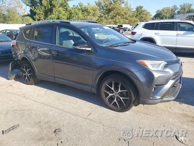 Czwarte zdjęcie samochodu z boku: 2016 TOYOTA RAV4 SE VIN:JTMNFREV5GD081352 - miniatura