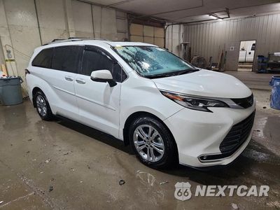 Czwarte zdjęcie samochodu z boku: 2022 TOYOTA SIENNA PLATINUM 7-PASSENGER VIN:5TDESKFC2NS066972 - miniatura