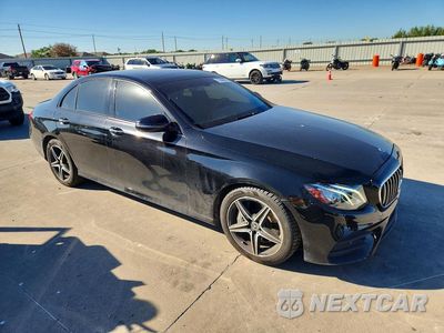 Czwarte zdjęcie samochodu z boku: 2019 MERCEDES-BENZ E 300 VIN:WDDZF4JB0KA567230 - miniatura