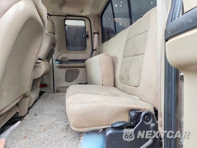 Zdjęcie 10 z 12 samochodu: 2006 FORD F250 SUPER DUTY VIN:1FTSX21526EA88507 - miniatura