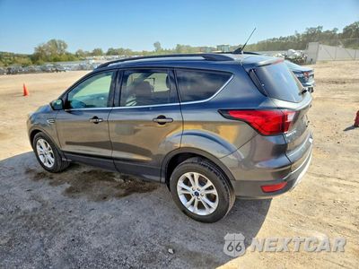 Drugie zdjęcie samochodu z przodu: 2019 FORD ESCAPE SEL VIN:1FMCU0HD7KUB75250 - miniatura