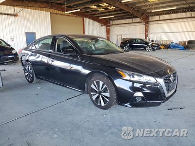 Czwarte zdjęcie samochodu z boku: 2019 NISSAN ALTIMA SL VIN:1N4BL4EV1KC236028 - miniatura
