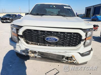 Piąte zdjęcie samochodu w środku: 2023 FORD F150 SUPERCREW VIN:1FTFW1E57PFB66896 - miniatura