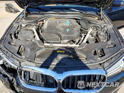 Zdjęcie 11 z 12 samochodu: 2022 BMW 530E VIN:WBA13AG06NCK68383 - miniatura