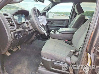 Zdjęcie 7 z 13 samochodu: 2022 RAM 2500 TRADESMAN VIN:3C6UR5CL5NG324436 - miniatura