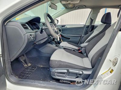 Zdjęcie 7 z 12 samochodu: 2017 VOLKSWAGEN JETTA S VIN:3VW2B7AJ8HM241667 - miniatura