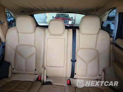 Zdjęcie 10 z 13 samochodu: 2012 PORSCHE CAYENNE VIN:WP1AA2A27CLA06408 - miniatura