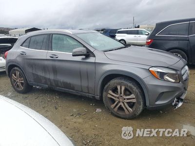 Czwarte zdjęcie samochodu z boku: 2015 MERCEDES-BENZ GLA 250 4MATIC VIN:WDCTG4GB2FJ084939 - miniatura