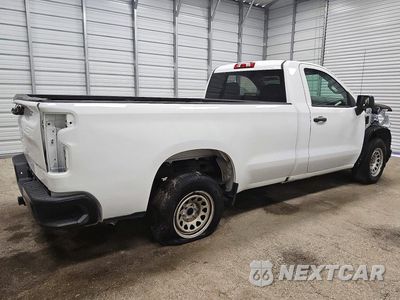 Trzecie zdjęcie samochodu z tyłu: 2021 CHEVROLET SILVERADO C1500 VIN:3GCNWAEH6MG351070 - miniatura