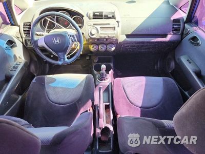 Zdjęcie 8 z 13 samochodu: 2007 HONDA FIT S VIN:JHMGD37637S004636 - miniatura