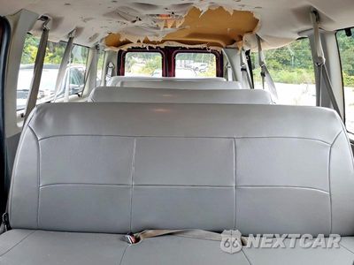 Zdjęcie 10 z 13 samochodu: 2003 FORD ECONOLINE E350 SUPER DUTY WAGON VIN:1FBSS31L43HA18251 - miniatura