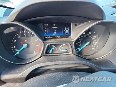 Zdjęcie 9 z 13 samochodu: 2018 FORD ESCAPE SE VIN:1FMCU9GD2JUB02016 - miniatura