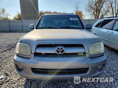Piąte zdjęcie samochodu w środku: 2005 TOYOTA SEQUOIA SR5 VIN:5TDBT44A25S236728 - miniatura